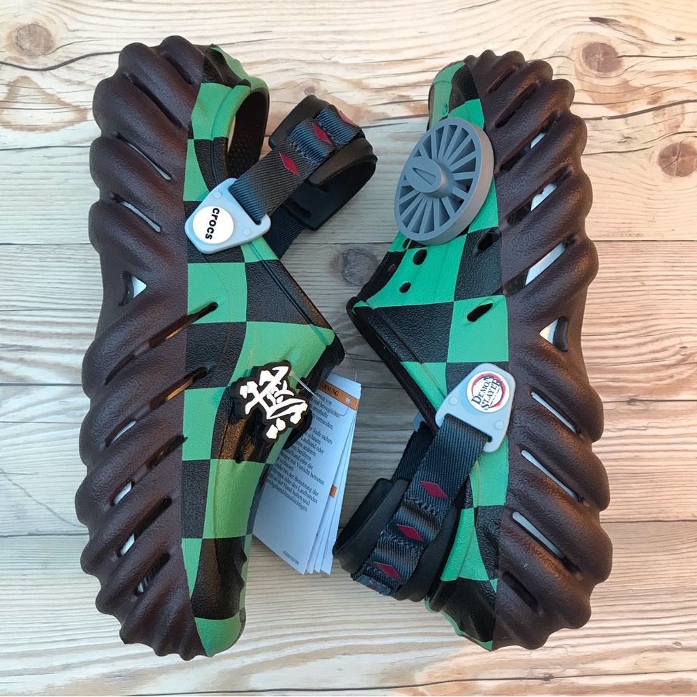 Crocs Demon Slayer Tanjiro Echo Clog - Picture 15 of 16
